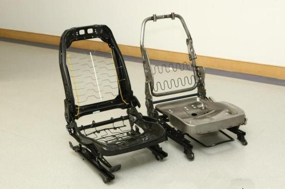 图8. 宝钢阿赛洛利用激光拼焊替代国际通用的电弧焊成功试制出的汽车座椅骨架用材